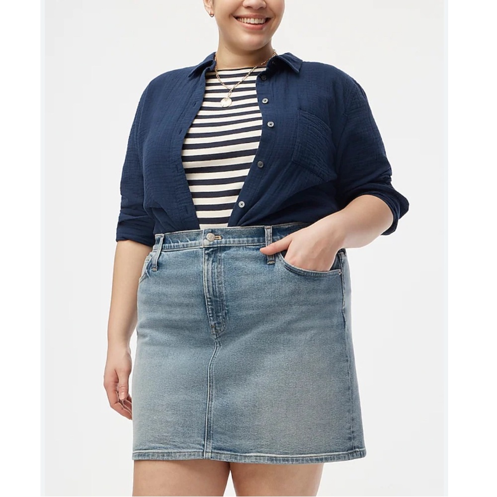 NWT J Crew Women’s Denim Utility Mini Skirt, Medium Wash Size 14